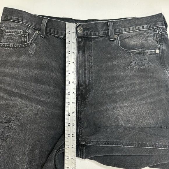 American Eagle Jeans Womens 14 Short Mom High Rise Faded Black Denim Distressed - Picture 8 of 13